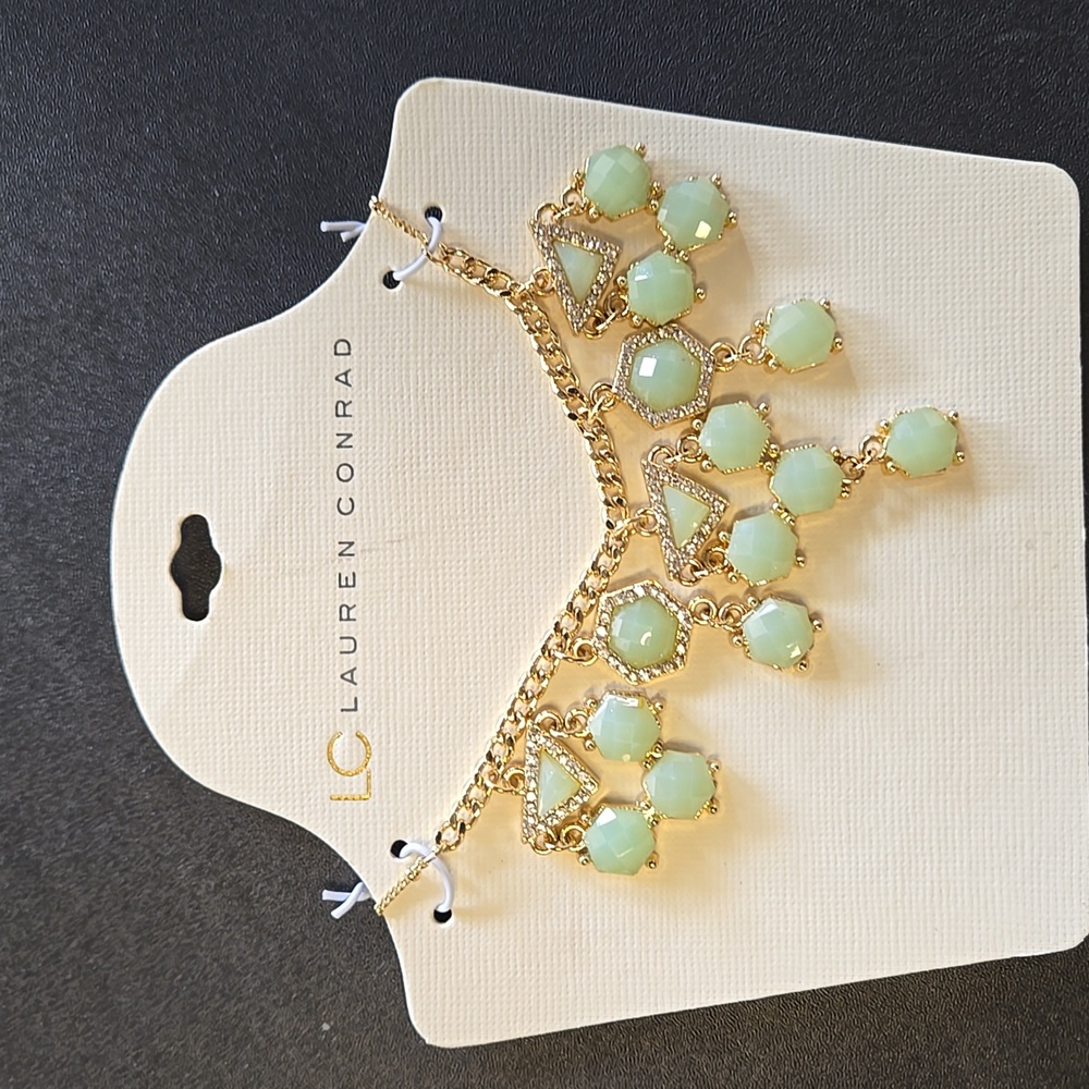 NWT LC Lauren Conrad Statement Necklace